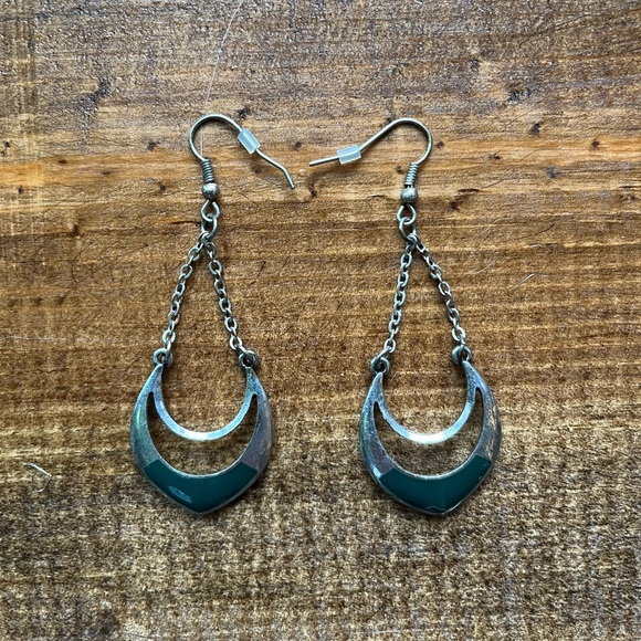 Dangle earrings - Picture 2 of 7